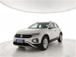 Volkswagen T-Roc 2.0 tdi Life 115cv del 2022 usata a Torre Annunziata