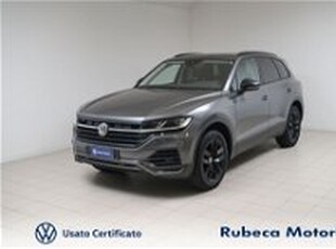 Volkswagen Touareg 3.0 V6 TDI SCR Black Style del 2019 usata a Citta' della Pieve