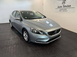 Volvo V40 D2