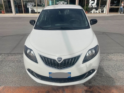 Lancia Ypsilon 1.0 FireFly