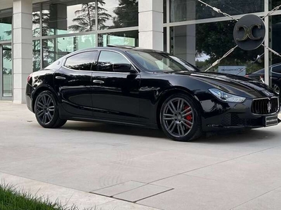 Usato 2015 Maserati Ghibli 3.0 Diesel 275 CV (29.000 €)