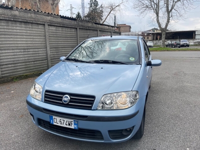 Fiat Punto 1.2i cat 5 porte ELX Neo patatati