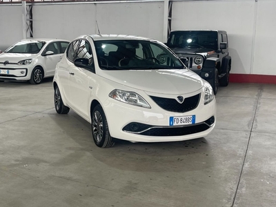 Lancia Ypsilon 1.2 69 CV