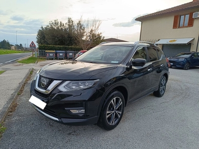 N ISSAN X-TRAIL 2.0 dCi 2WD N-CONNECTA LED