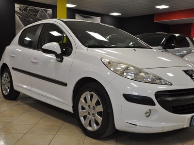 Peugeot 207 1.4 8V 75CV