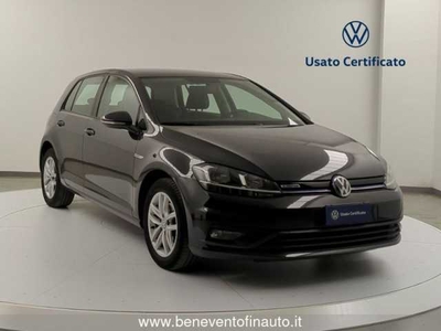 Volkswagen Golf 1.5 TGI DSG 5p. Trendline BlueMotion Technology da G. Benevento Finauto