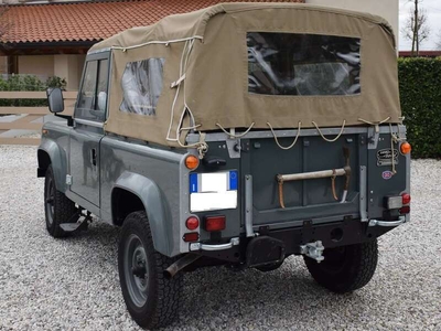 Usato 1986 Land Rover Defender 2.5 Diesel 86 CV (31.800 €)