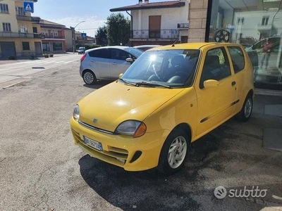 Usato 2000 Fiat 600 1.1 Benzin 54 CV (3.499 €)