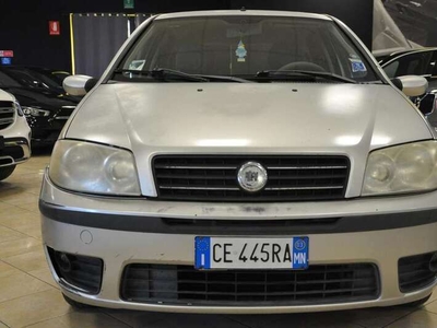 Usato 2003 Fiat Punto 1.2 Benzin 80 CV (1.100 €)