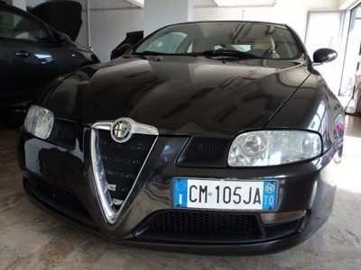 Usato 2004 Alfa Romeo GT 1.9 Diesel 150 CV (2.300 €)