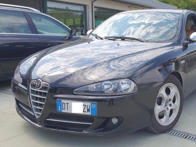 Usato 2008 Alfa Romeo 147 1.6 Benzin 105 CV (4.990 €)