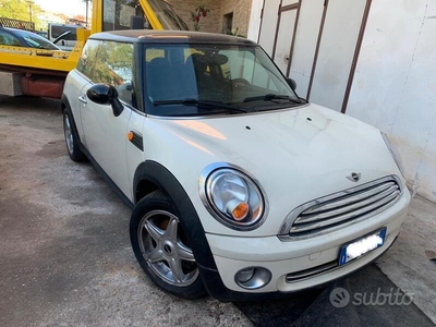 Usato 2009 Mini Cooper 1.6 Benzin 126 CV (6.000 €)