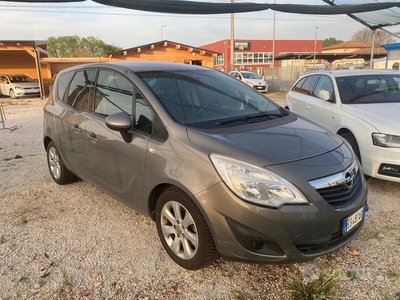 Usato 2013 Opel Meriva 1.4 Benzin (4.800 €)