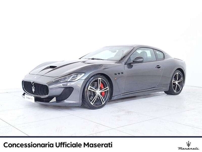 Usato 2014 Maserati Granturismo 4.7 Benzin 460 CV (135.000 €)