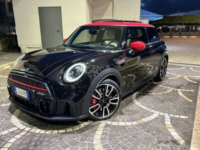 Usato 2022 Mini John Cooper Works 2.0 Benzin 231 CV (36.900 €)