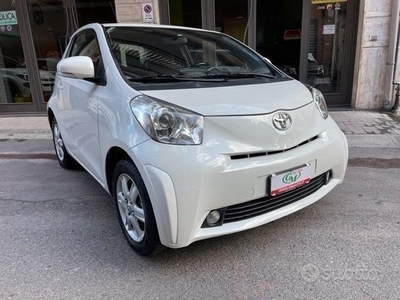 Usato 2010 Toyota iQ 1.0 Benzin 68 CV (6.890 €)