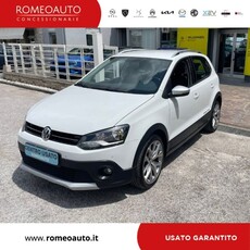 2016 VOLKSWAGEN Polo