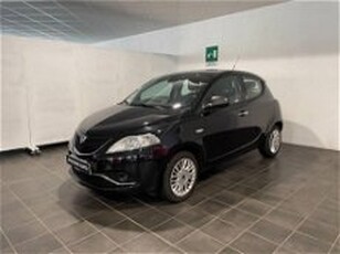 Lancia Ypsilon 1.2 69 CV 5 porte Silver del 2017 usata a Torino