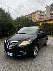 Lancia Ypsilon 1.2 69 CV 5 porte S&S Silver