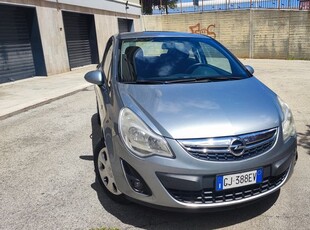 Opel Corsa GPL Neopatentati Italia