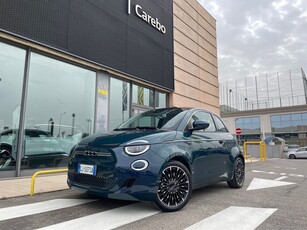 FIAT 500 500e 3+1 42 kWh La Prima E 42kw la Prima