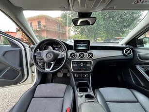 MERCEDES CLASSE GLA d Automatic Business