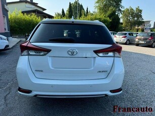 TOYOTA AURIS 1.6 D-4D Lounge