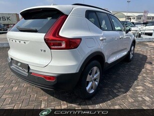 VOLVO XC40 T3 Business