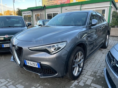 Alfa Romeo Stelvio Stelvio 2.0 Turbo 280 CV AT8 Q4 First Edition del 2017 usata a Milano