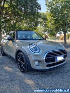 Mini Cooper D 1.5 Cooper D Business 5 porte AUTOMATICA Casteggio