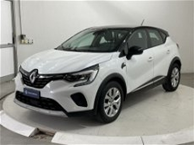 Renault Captur TCe 100 CV Business del 2020 usata a Massa