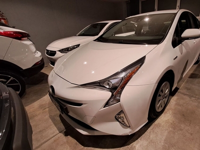 Toyota Prius 1.8 usato