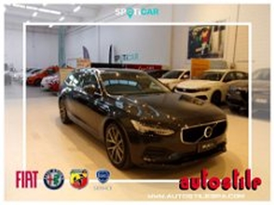 Volvo V90 D5 AWD Geartronic Momentum del 2018 usata a Reggio nell'Emilia