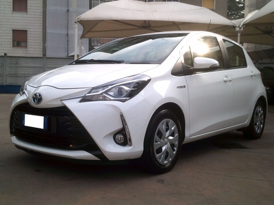 Toyota Yaris 1.5 Hybrid 5 porte by D usato