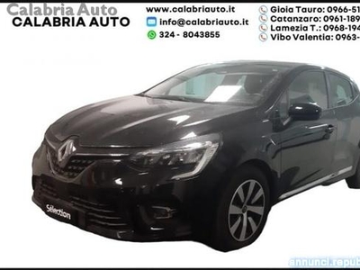 Renault Clio Hybrid E-Tech 140 CV 5 porte Intens Gioia Tauro