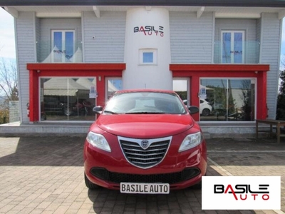 Lancia Ypsilon 0.9 TwinAir 85 CV 5 porte Metano Ecochic Gold usato