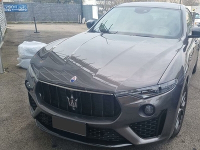 Maserati Levante V6