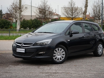 Opel Astra 1.4 benzina GPL Tech Cosmo