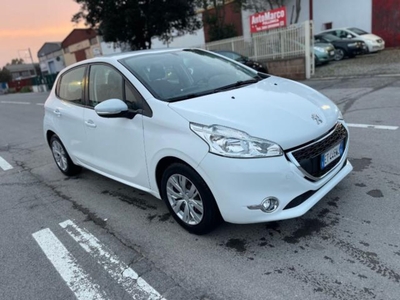 Peugeot 208 VTi 68 CV 5 porte Active usato