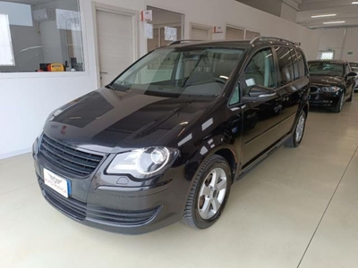 Volkswagen Touran TDI DPF DSG Highline usato