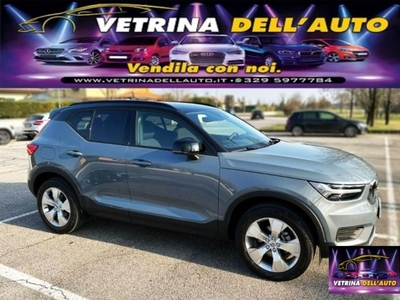 Volvo XC40 T2 Momentum Pro usato