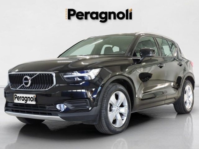 VOLVO XC40 T3 MOMENTUM MANUALE