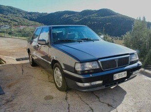 Lancia Thema 2.5 turbodiesel LE