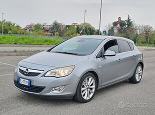 Opel Astra 1.7 CDTI 110CV Cosmo full perfetta
