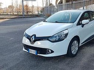 Renault Clio 1.2 75CV GPL 5 porte Wave 2/2013