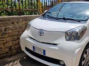 Toyota iQ AUTOMATICA E ANCHE A GPL NON DI NAPOLI