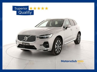 Volvo XC60 B4 (d) AWD automatico Plus Bright nuovo