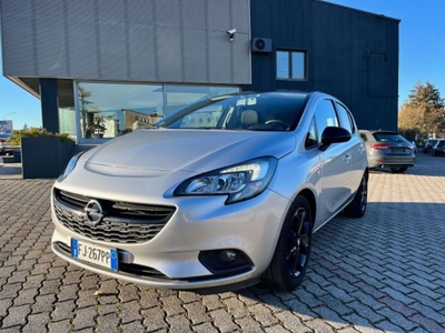 Opel Corsa 1.2 5 porte usato