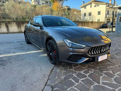 Usato 2018 Maserati Ghibli 3.0 Diesel 275 CV (39.999 €)