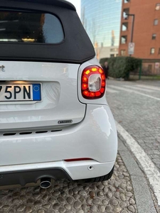 Usato 2018 Smart ForTwo Coupé 0.9 Benzin 109 CV (29.500 €)